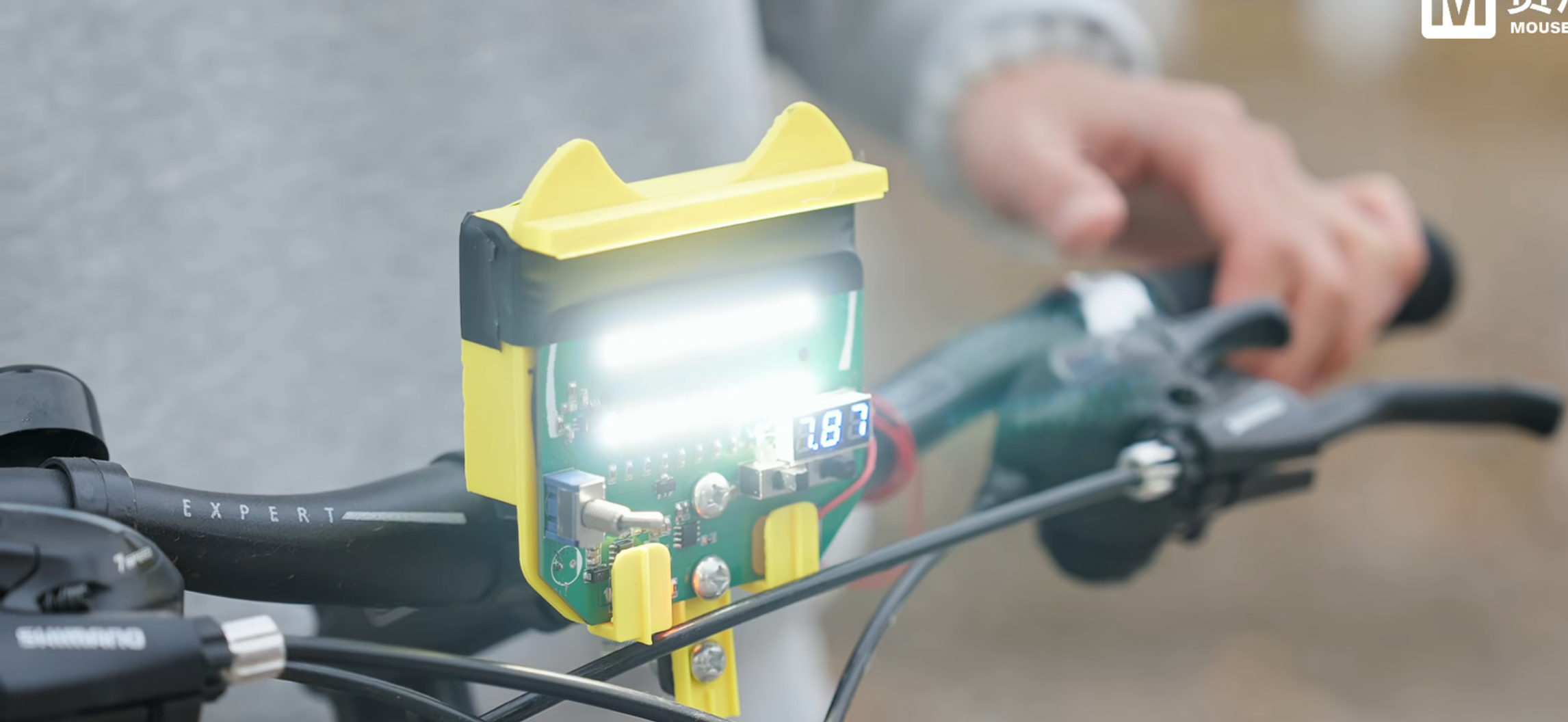 Touch Dimming Multi-Mode Bike Light